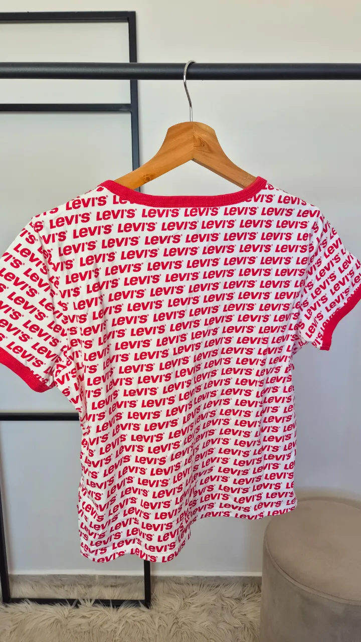 Remera Levi's - Vista 4
