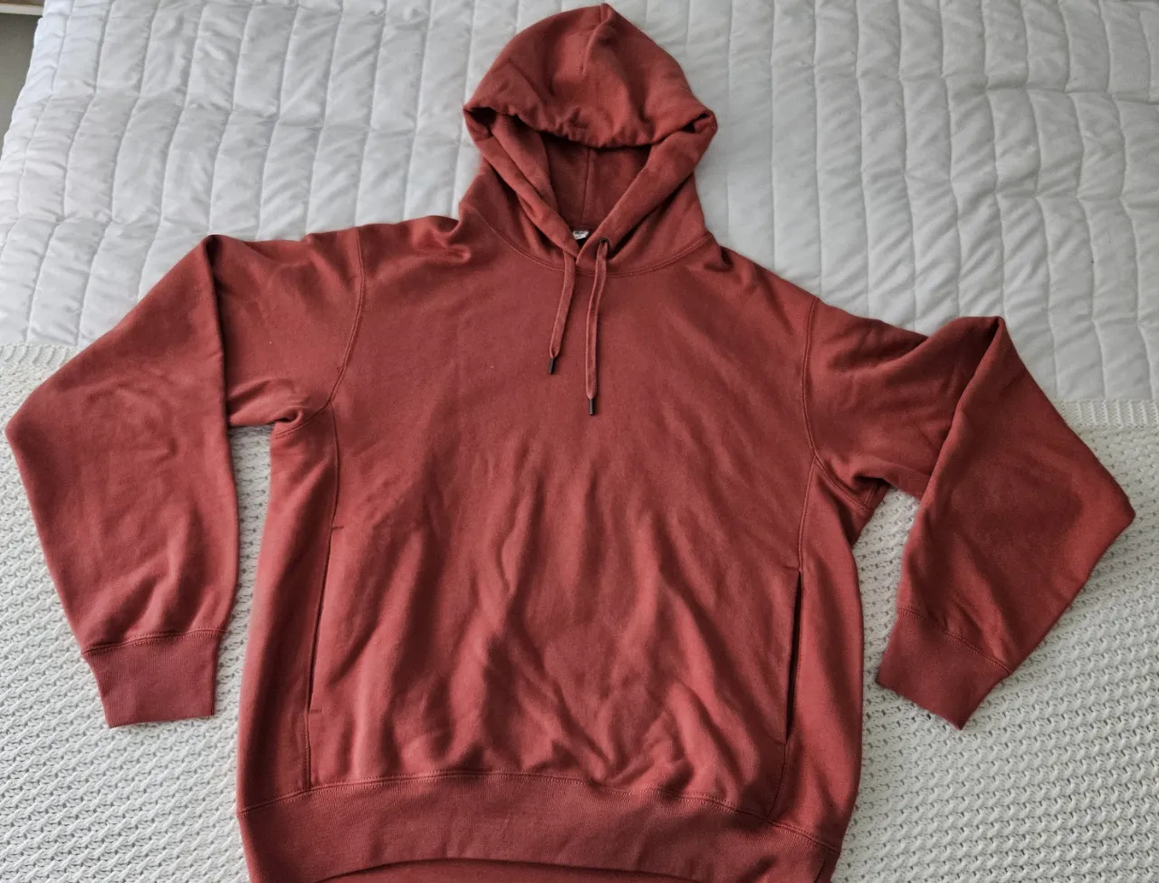 Buzo Uniqlo - Vista 3