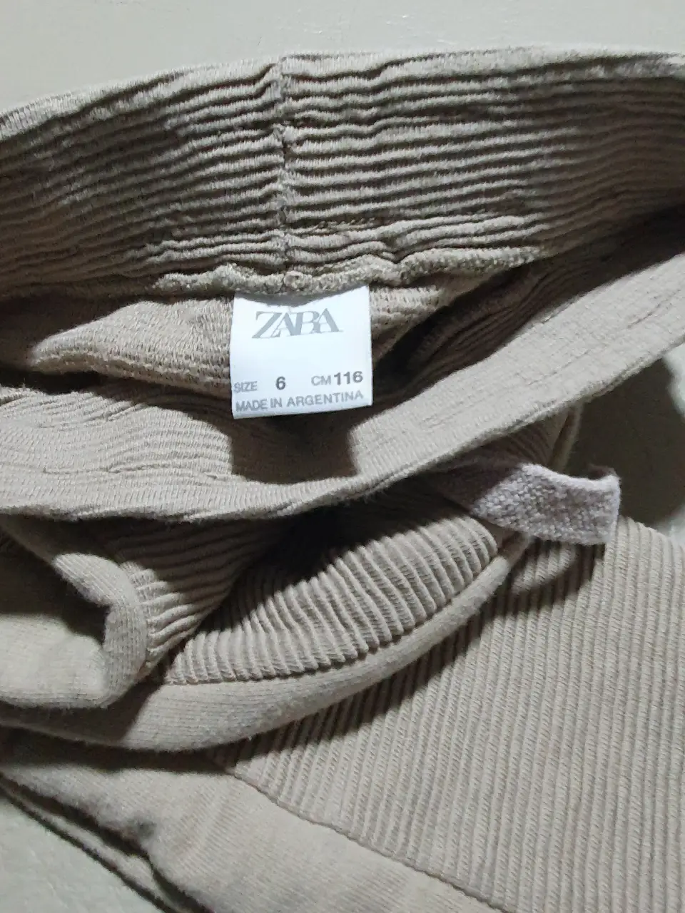 Ropa deportiva ZABA - Vista 3