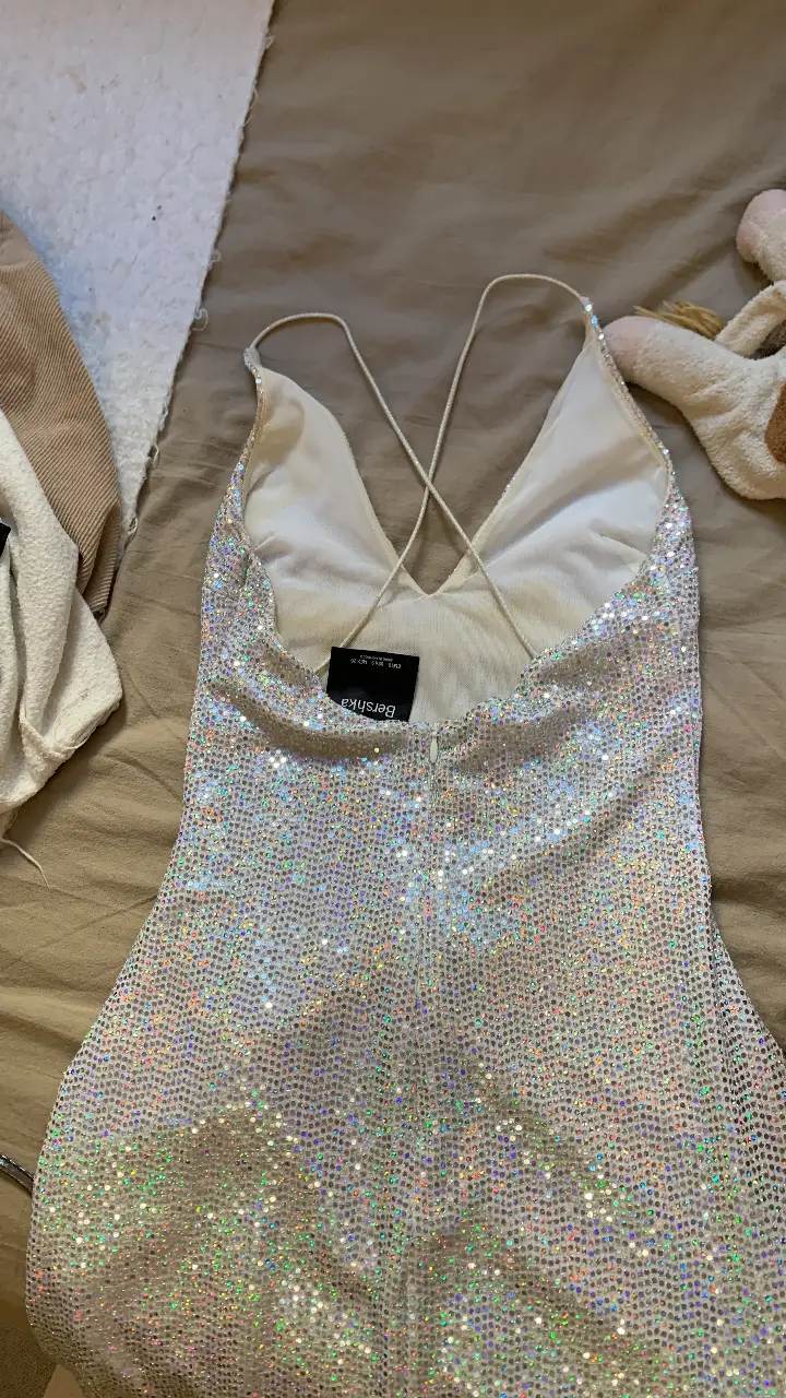 Vestido Bershka - Vista 2