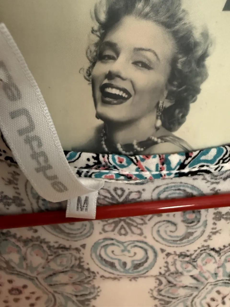 Musculosa Le Utthe - Vista 3