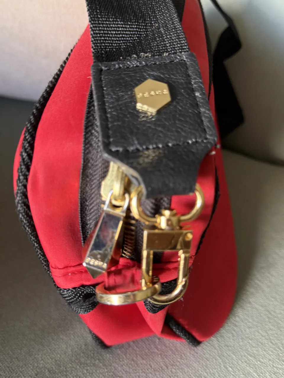 Cartera Besha - Vista 3