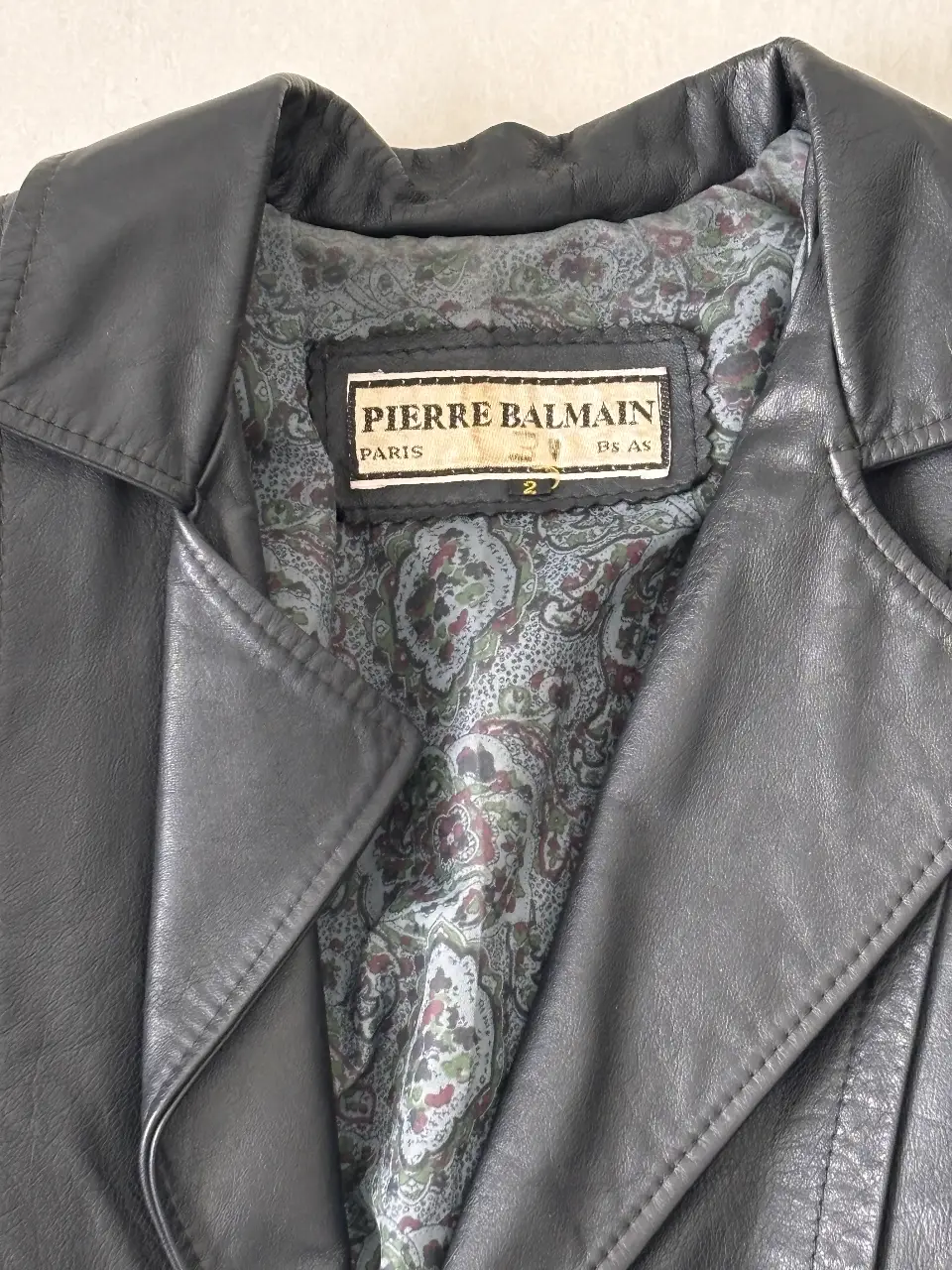 Campera Pierre Balmain - Vista 2