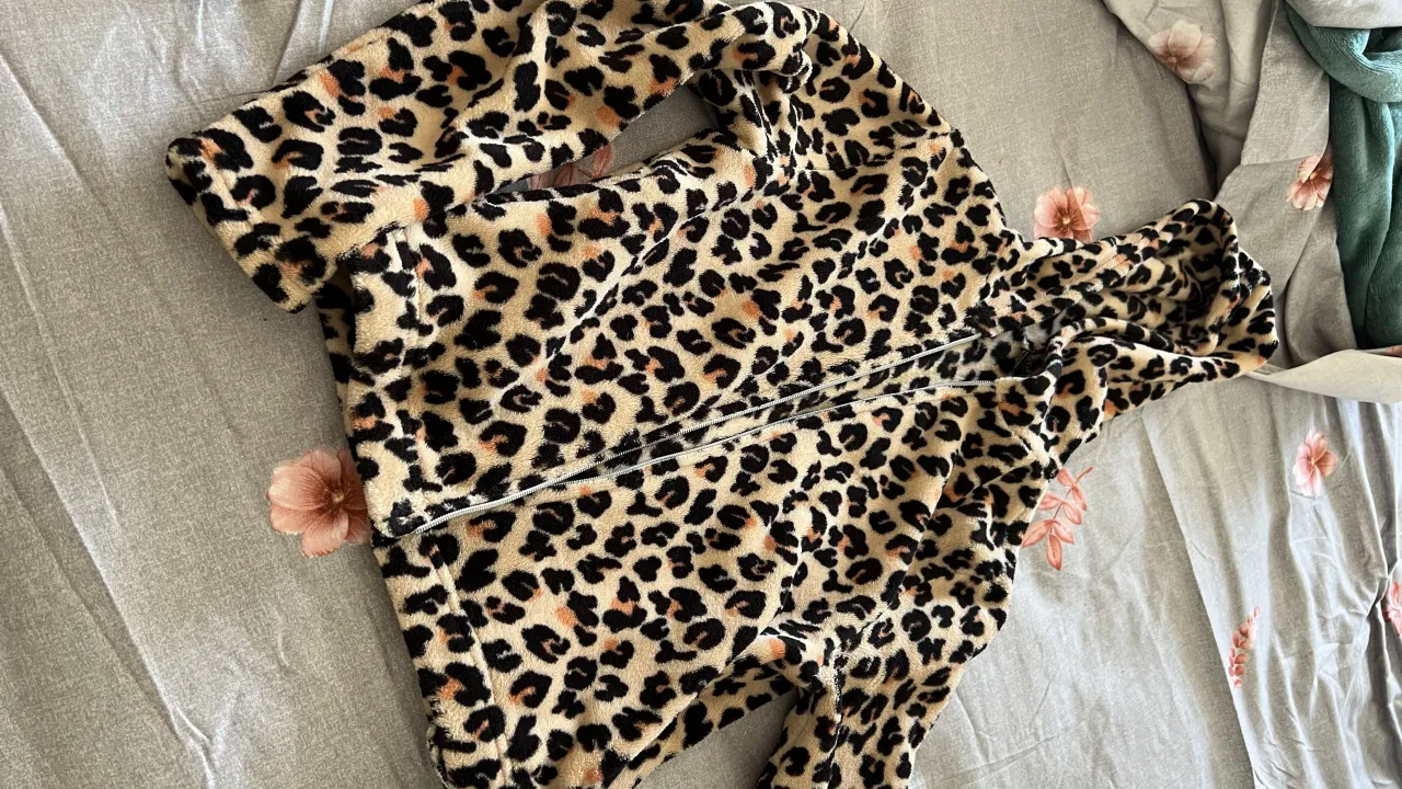 Buzo Sin marca - Vista 2