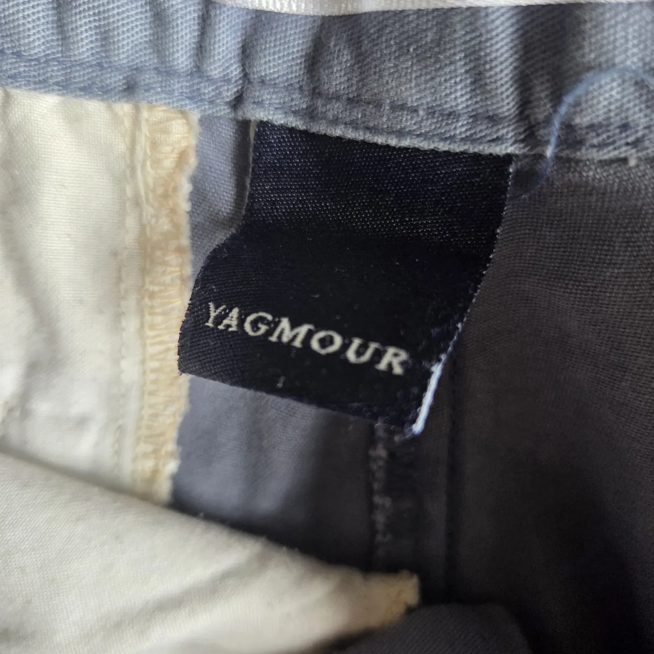Short Yagmour - Vista 3
