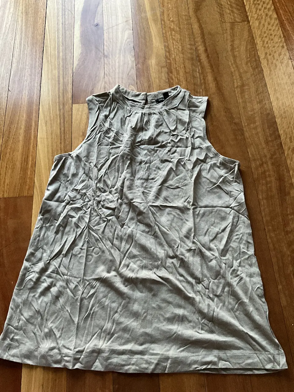 Musculosa Banana Republic - Vista 3