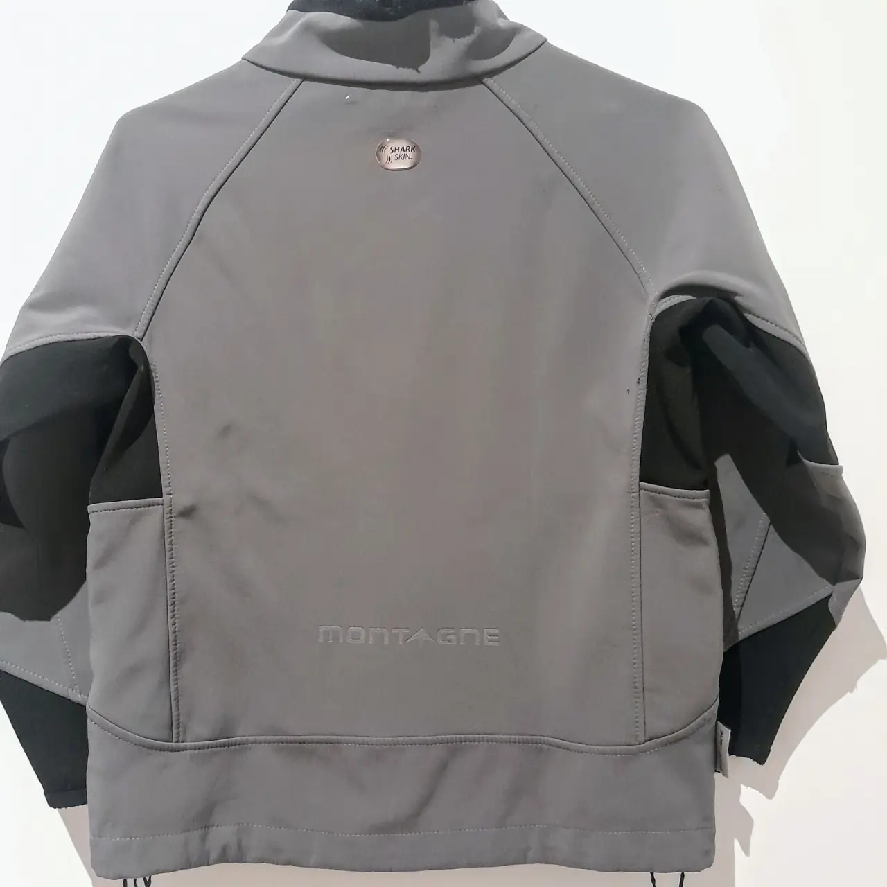 Ropa deportiva Montagne - Vista 3