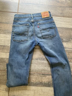 Levi's
