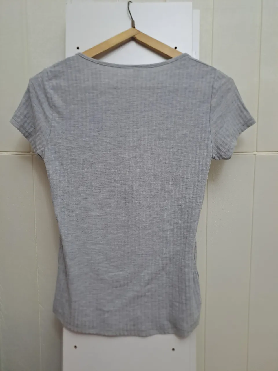 Remera Thamina - Vista 2