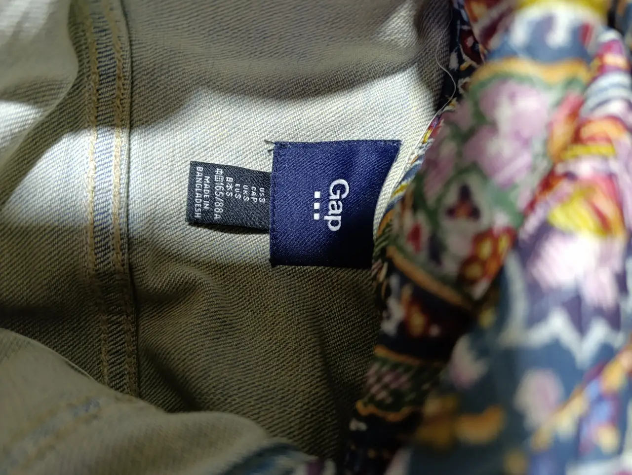 Campera GAP - Vista 3