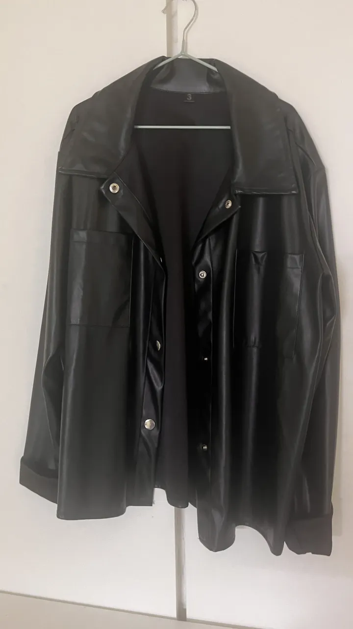 Campera Otre - Vista 3