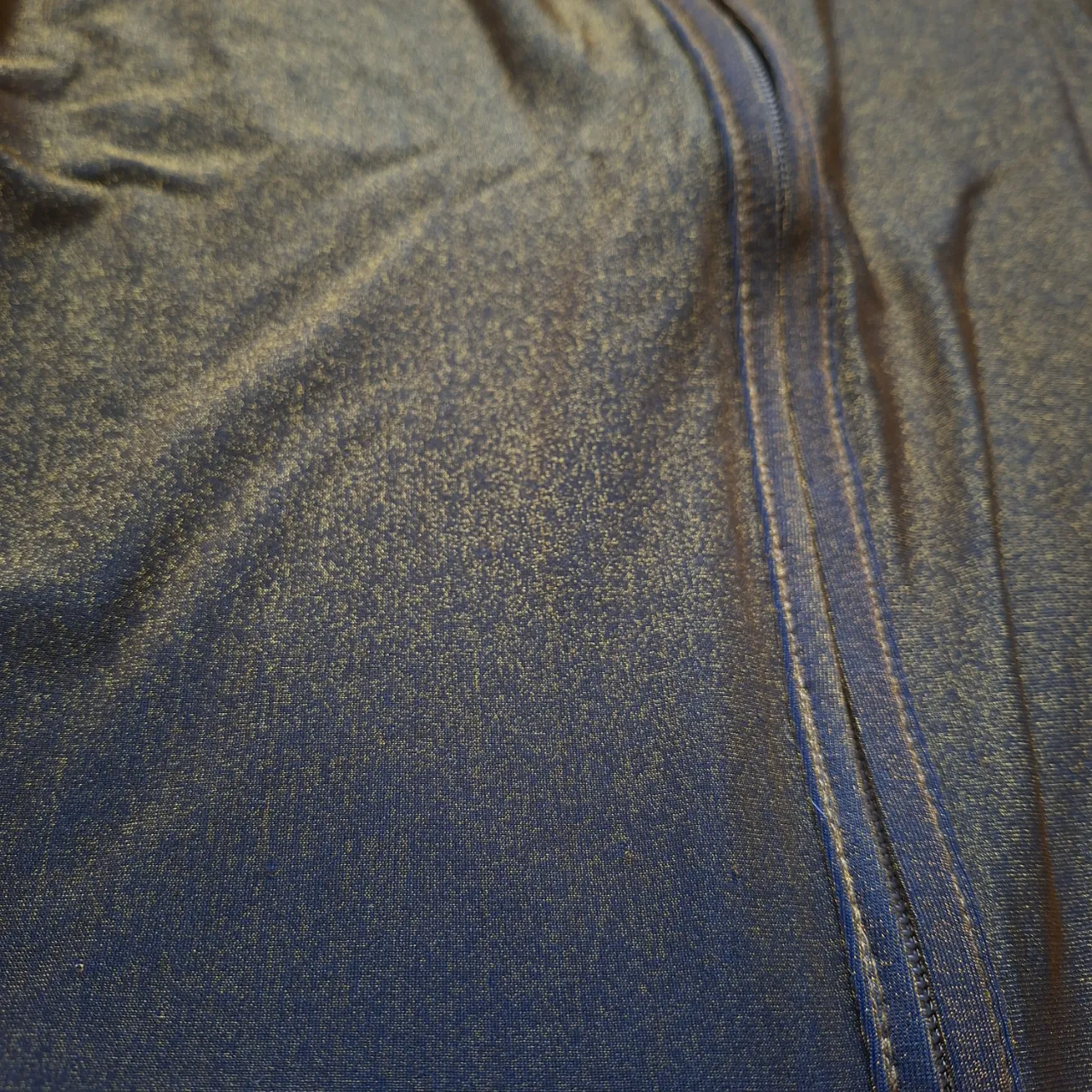 Remera Kill line - Vista 3