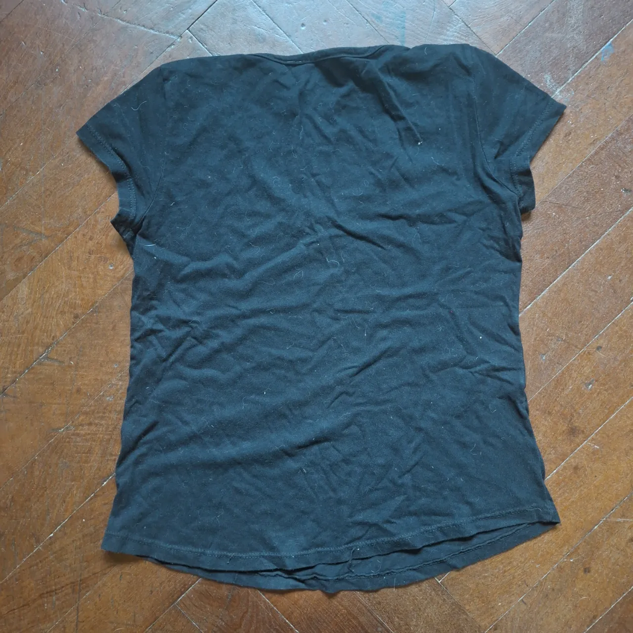 Remera - - Vista 2