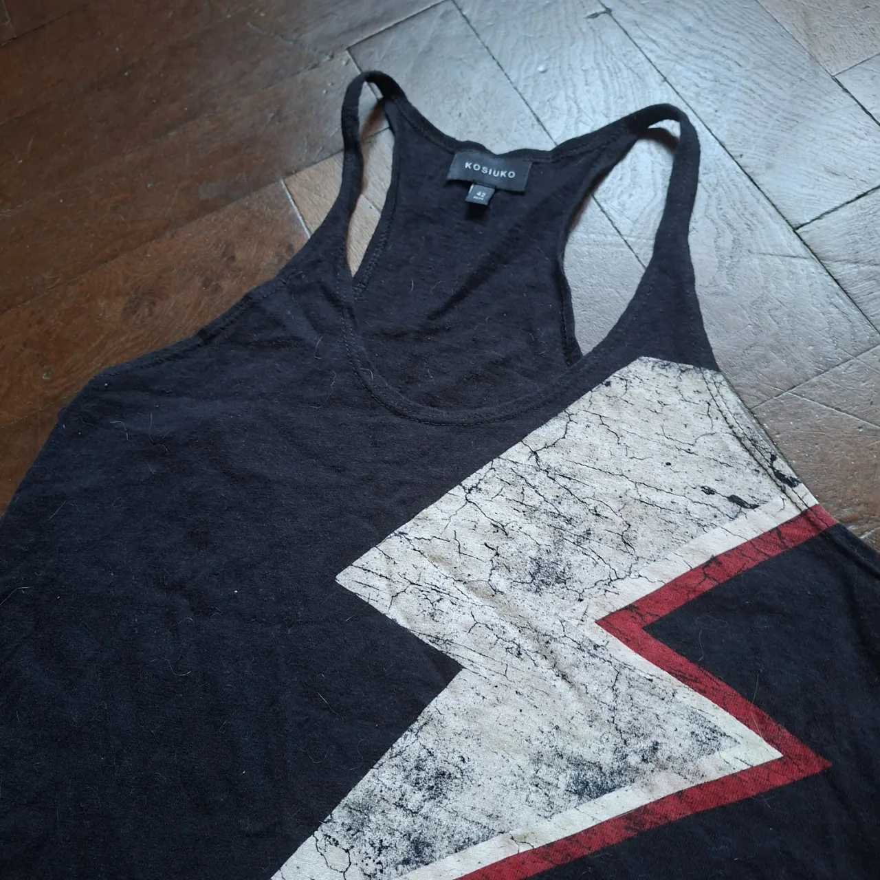 Musculosa Kosiuko - Vista 2