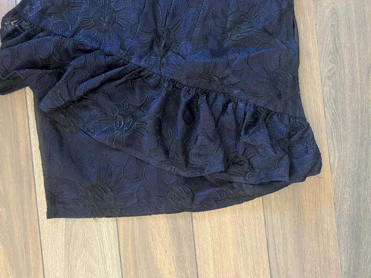 Pollera CHER. - Vista 3