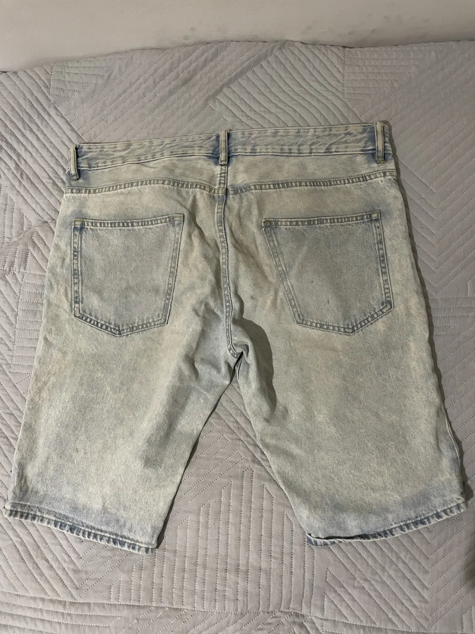 Bermuda &DENIM - Vista 2