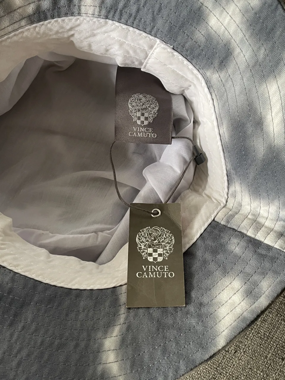 Gorra Vince Camuto - Vista 3