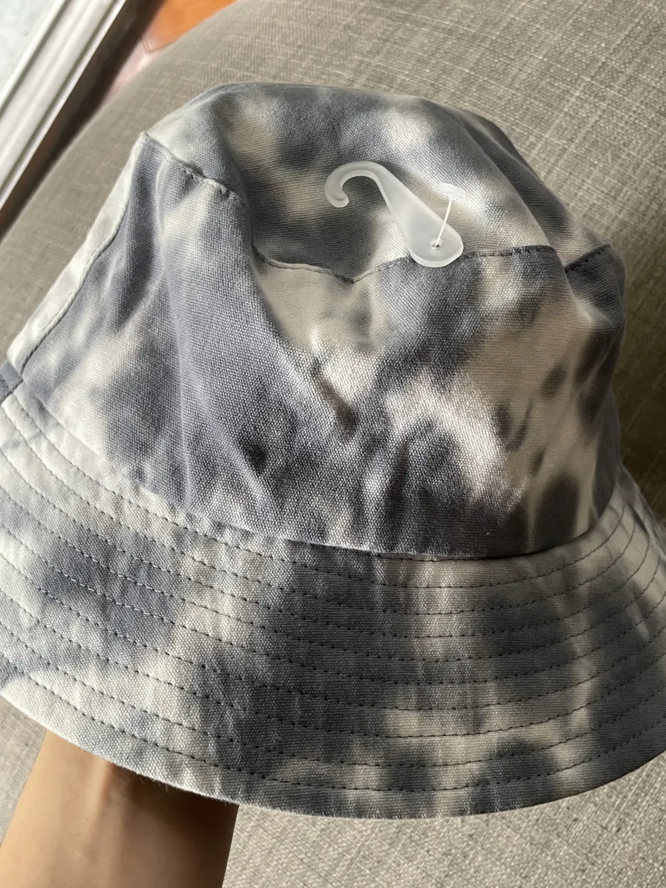 Gorra Vince Camuto - Vista 2