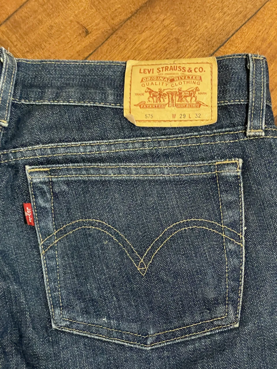 Jean Levi's - Vista 5