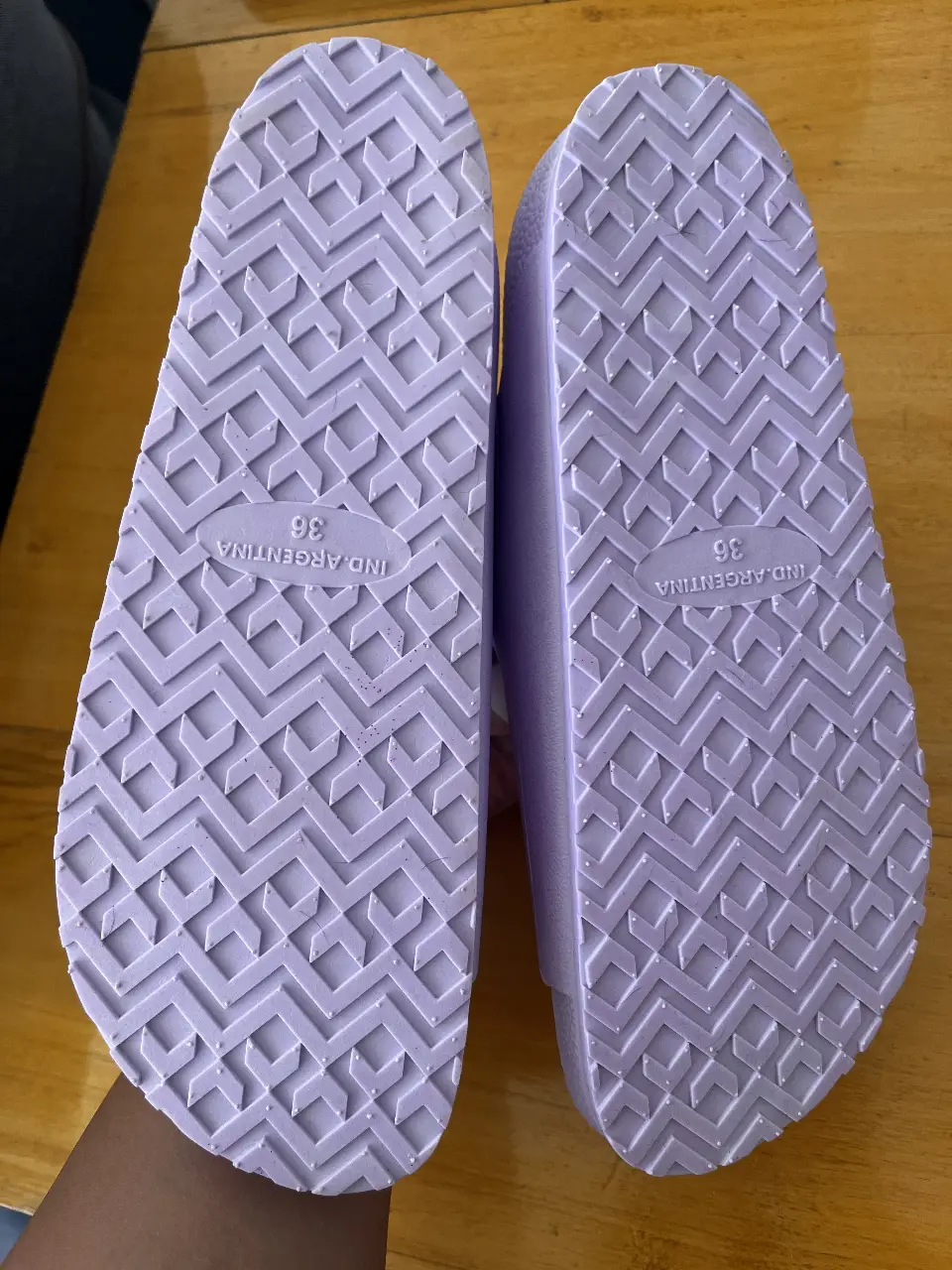 Sandalias Le Utthe - Vista 3