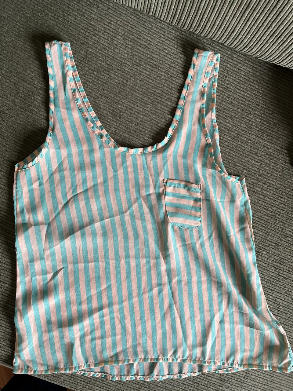 Musculosa Sin marca - Vista 2