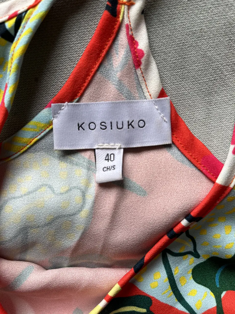 Musculosa Kosiuko - Vista 3