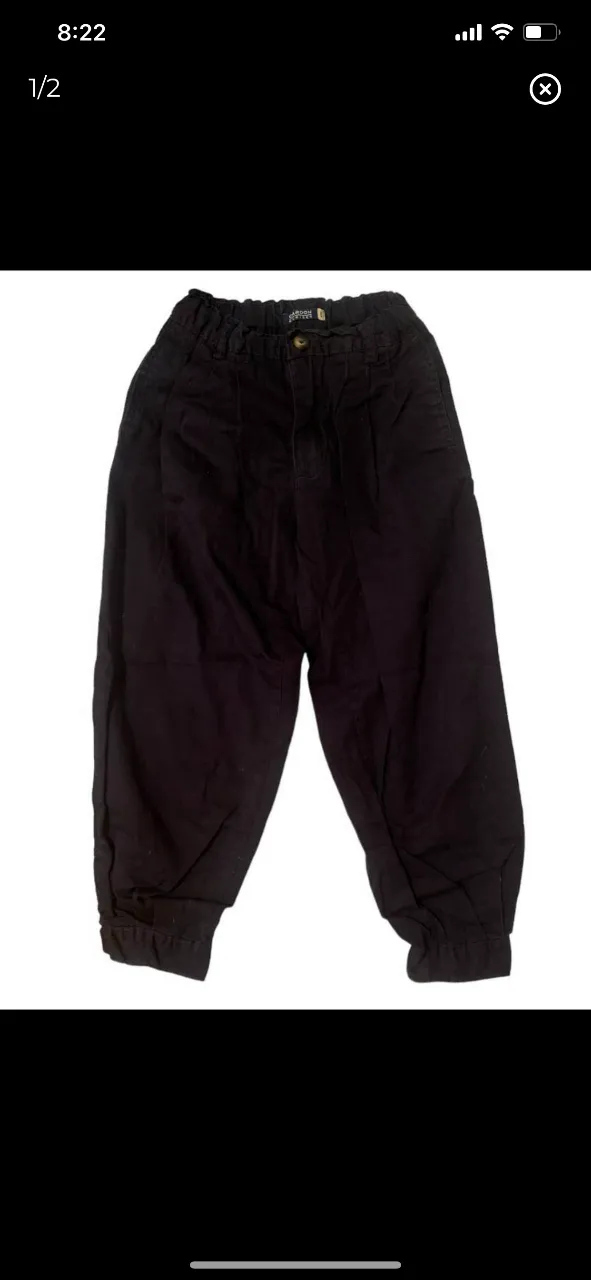 Bombacha de campo, ideal para un look casual y cómodo. Perfecto para combinar con diferentes outfits. Color azul noche