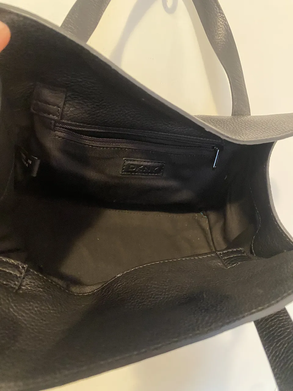 Cartera DKNY - Vista 4