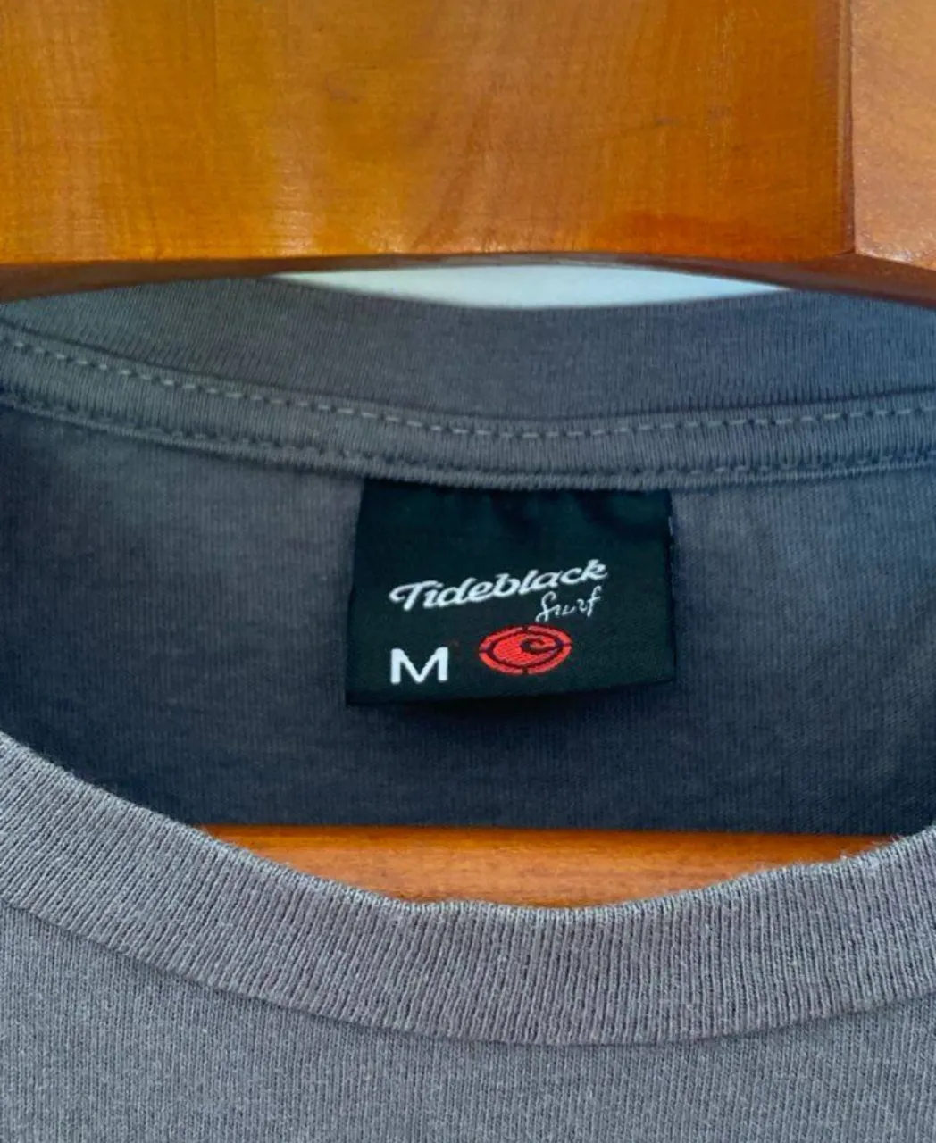Remera Tideblack - Vista 2
