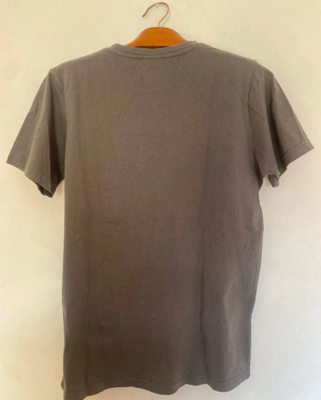 Remera Tideblack - Vista 3