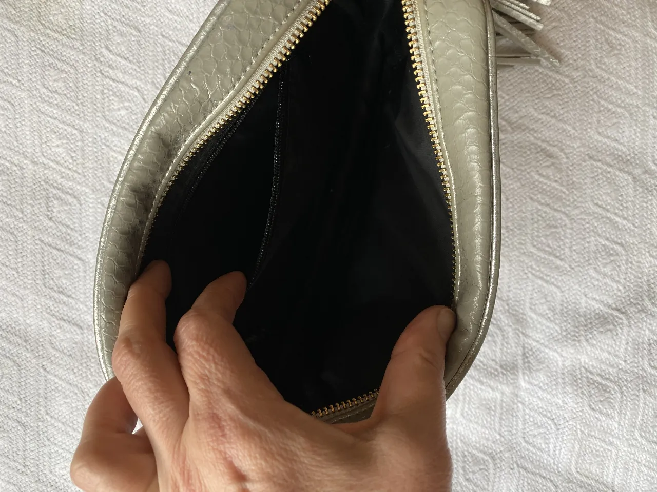 Cartera Victoria's Secret - Vista 4