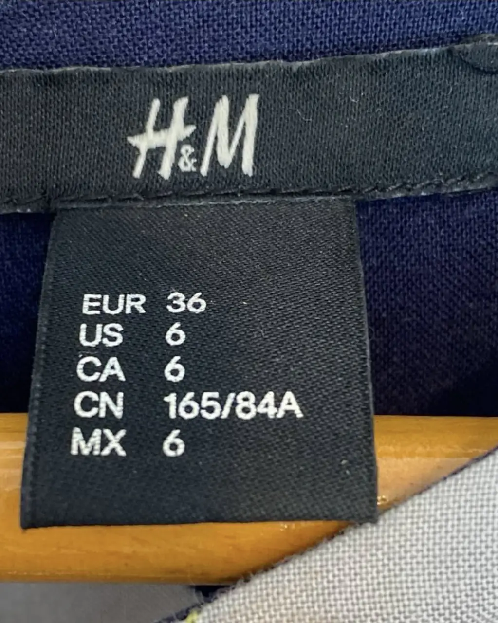 Vestido H&M - Vista 2