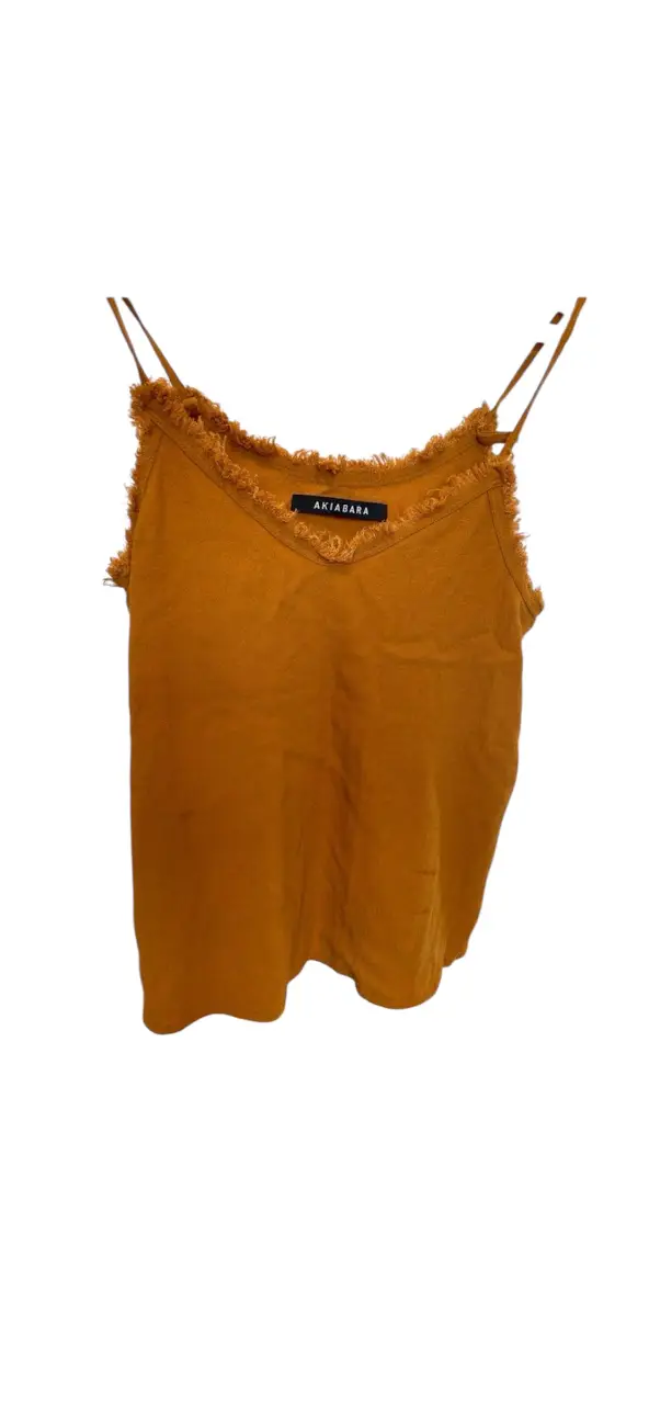 Top de mujer color mostaza con flecos en el escote y tirantes finos. Ideal para un look casual y fresco. axilas 40, largo 36. color chocolate 