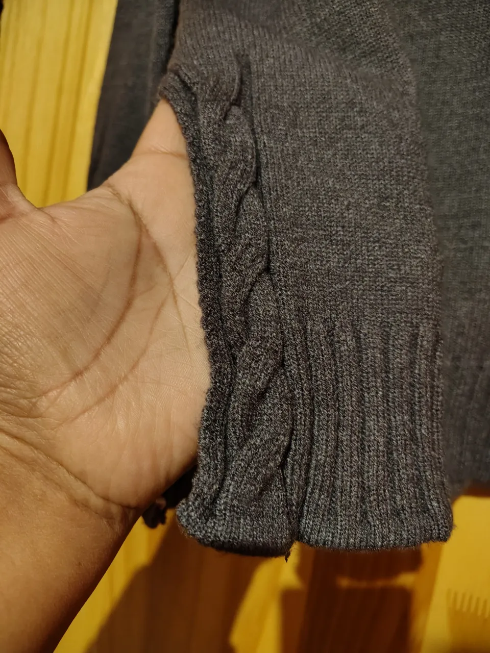 Sweater Yargici - Vista 2
