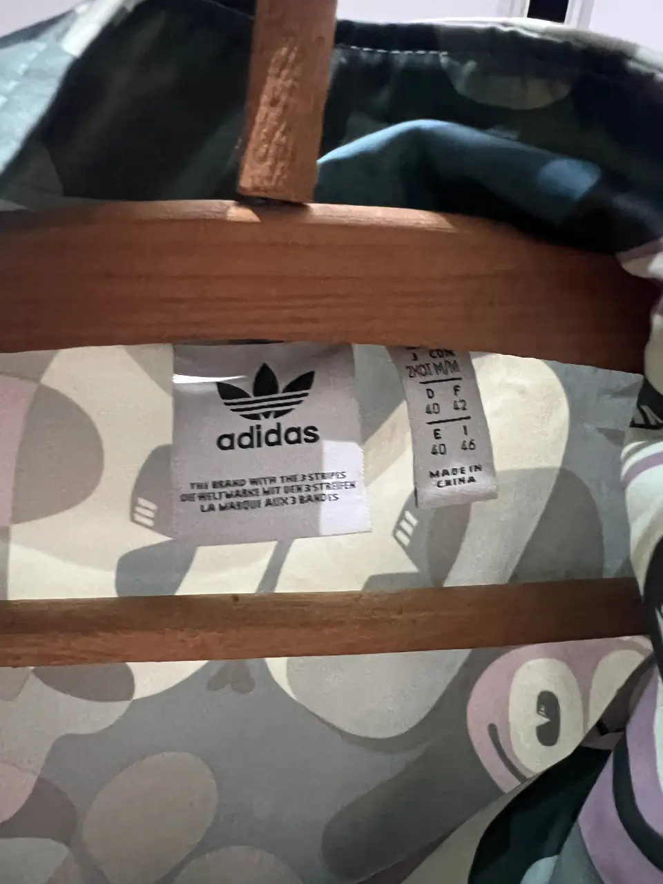 Campera adidas - Vista 2
