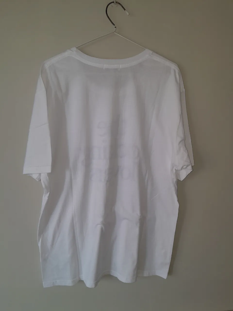 Remera Kosiuko - Vista 3