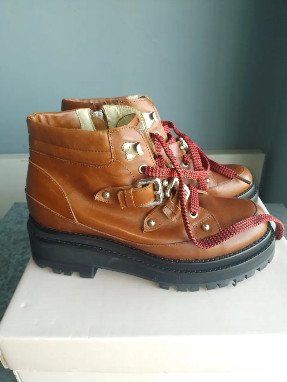 Borcegos Cloetas - Vista 3