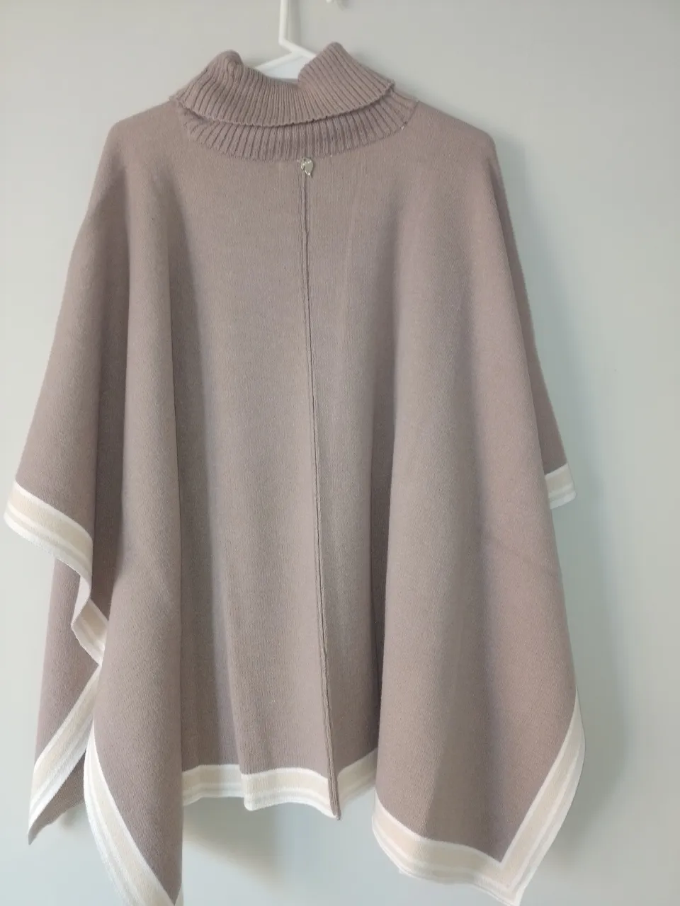 Poncho Hirkum - Vista 2