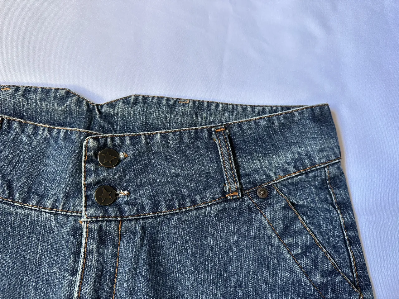 Pollera Levi's - Vista 4