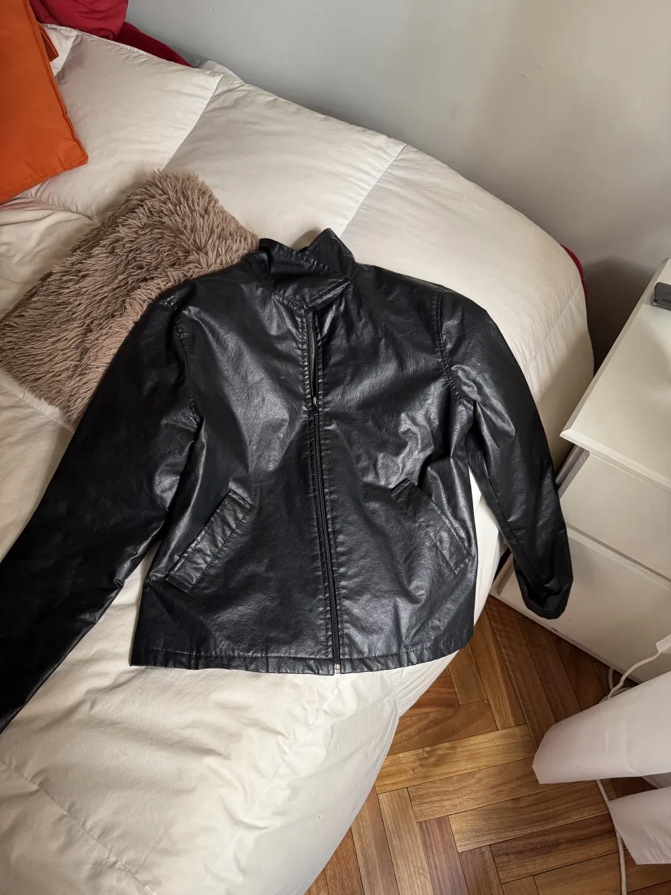 Campera A ≠ - Vista 2